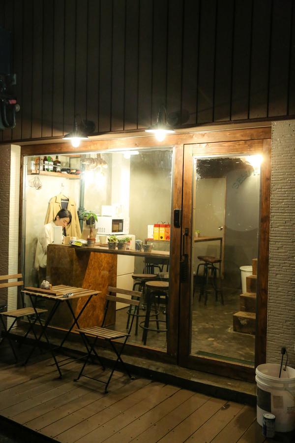 See U Guest House Ōsaka Exterior foto